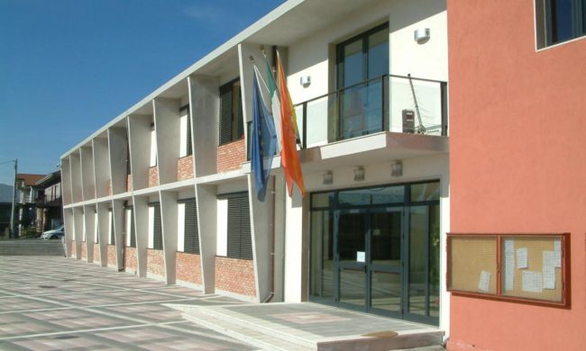 Scioglimento Comune di Maniace, il Tar respinge il ricorso: “Legalità ‘debole’, presenza pervasiva della malavita”
