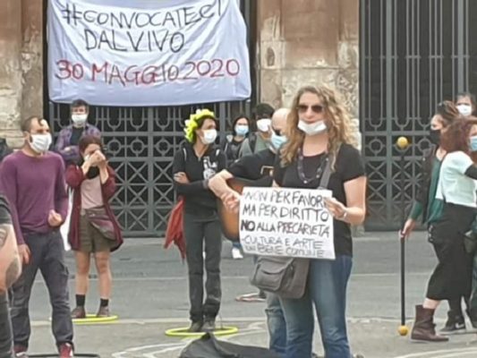 Comparto spettacolo in crisi: proteste di piazza a Catania e a Palermo