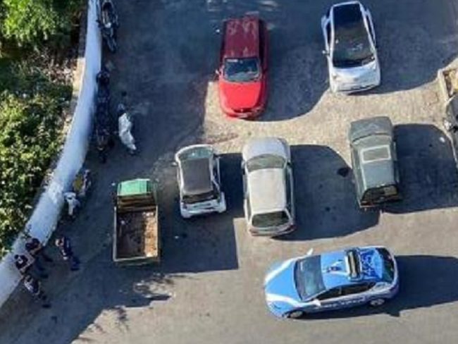 Ai domiciliari viene sorpreso a parlare con un amico in via Monserrato: arrestato Carmelo Bassetta