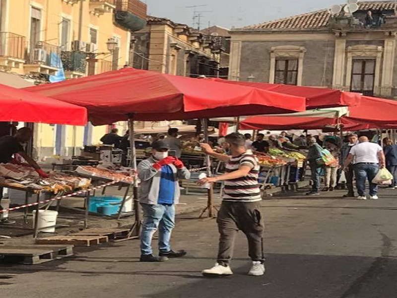 Catania, avviato piano per differenziare i rifiuti nei mercati