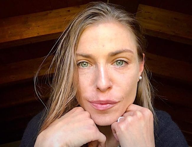 Amici, l’incidente e lo stop alla carriera musicale: Loredana Errore torna con “100 vite”