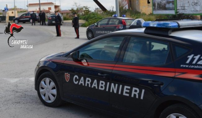 Un matrimonio in tensione, ennesima lite tra coniugi: moglie accoltella il marito