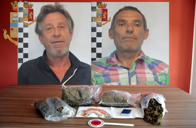 Esce da casa di un pregiudicato con “pacco sospetto”. Scoperto traffico di marijuana da 80mila euro: due arresti
