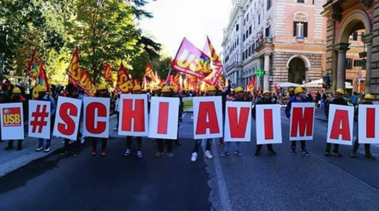 Statuto dei lavoratori, 50 anni dalla ricorrenza: USB Catania manifesta davanti alla Prefettura