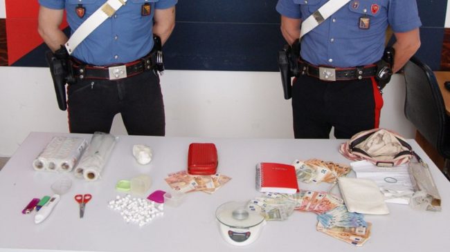 Detenuto in casa, continua a spacciare cocaina: arrestato Mario Pace