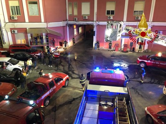 Vigili del fuoco Siracusa, festa per l’ultimo turno di servizio del capo reparto Ferreri – FOTO