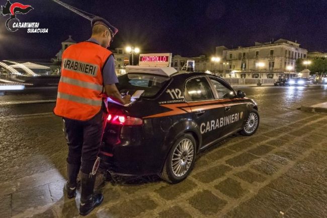 Evade dai domiciliari per riunirsi con altri pregiudicati e tenta la fuga: arrestato Tommaso Liotta