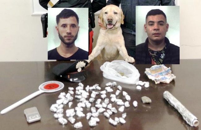 Spacciatore incallito del Catanese beccato nuovamente con marijuana: arrestato insieme a un complice