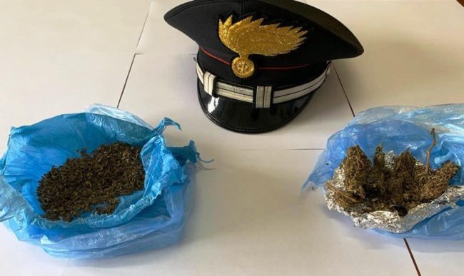 Dalla droga in un ovile alle cartucce di un pensionato: due denunce nel Catanese
