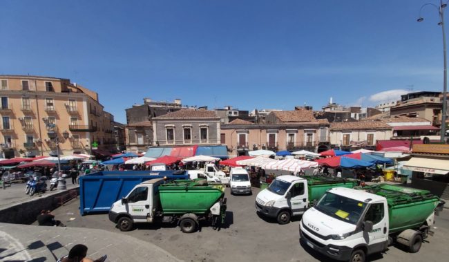 Catania, a piazza Carlo Alberto riparte la Fiera: nuove disposizioni per oltre 700 ambulanti, ecco le novità