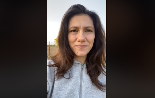 La sorpresa di Elisa ai siciliani, in un video gli auguri per il Primo Maggio: “Popolo con una forza straordinaria” – VIDEO