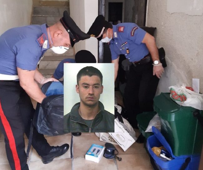 Case vacanze vuote, “topi d’appartamento” in azione: forzano porta d’ingresso, i carabinieri li beccano