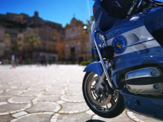 Automobilista ubriaco alla guida “tradito” dal suo racconto impreciso: ritirata la patente
