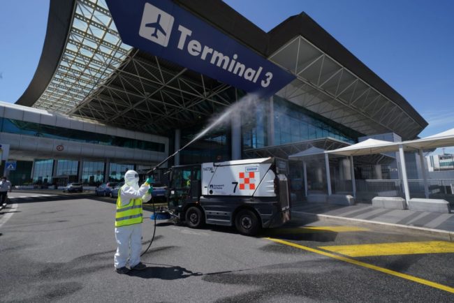 Trasporto aereo, l'Italia rischia una perdita di 1,6 miliardi di euro