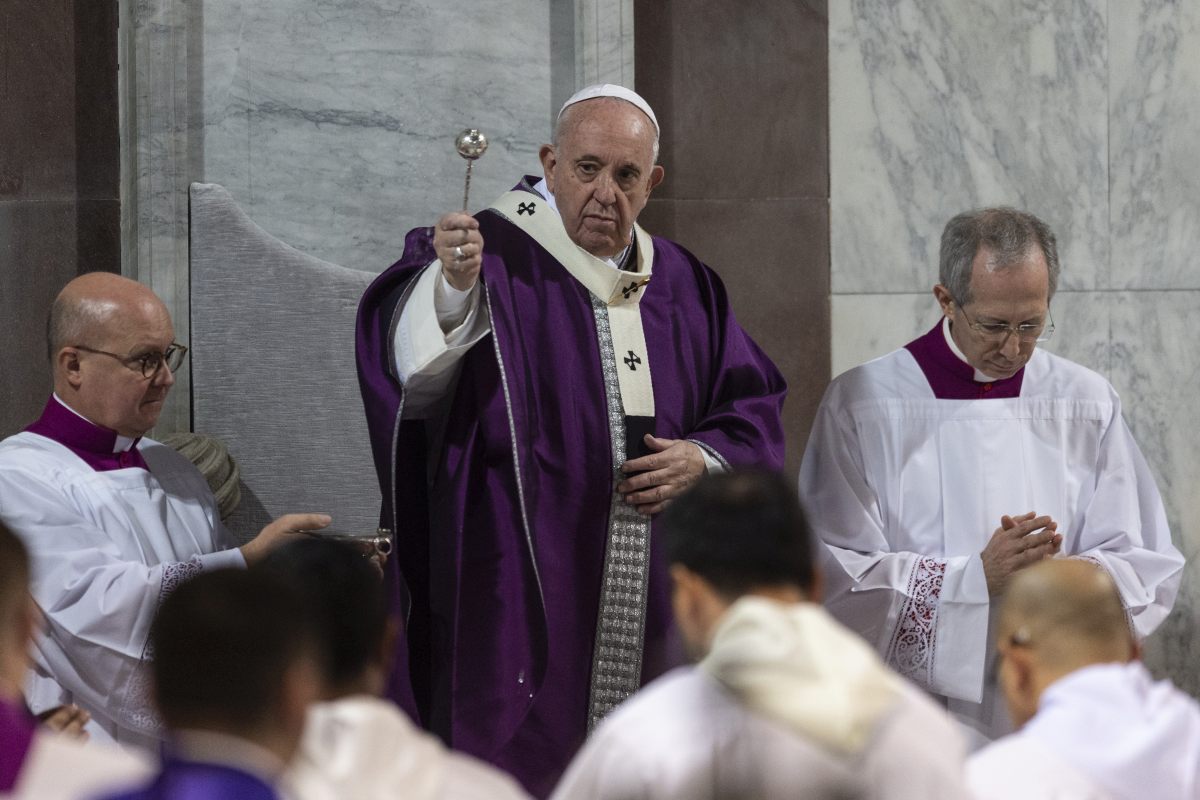 Papa Francesco “Rilanciare il cammino per la pace”