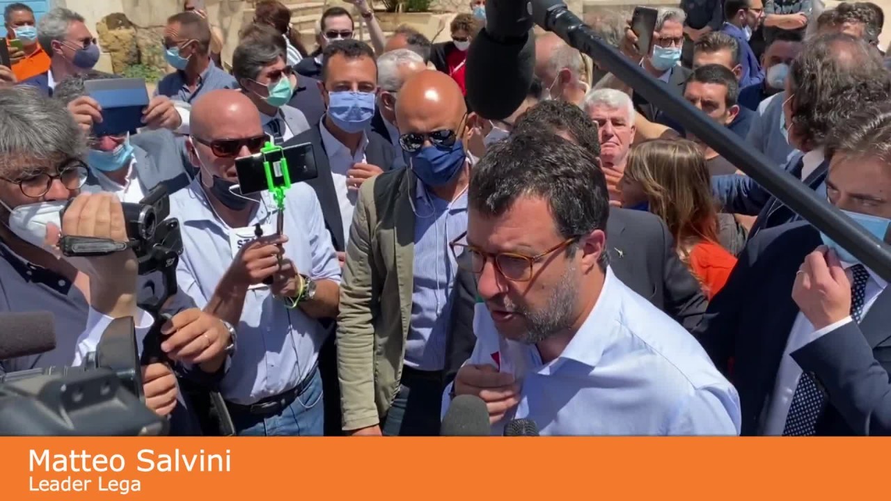 Salvini in Sicilia “Io penso al lavoro non a passerelle vip”