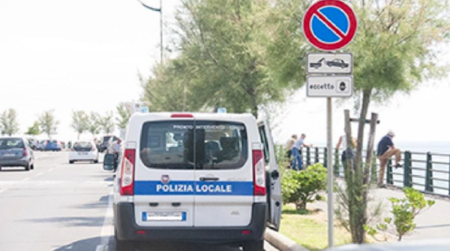 Autovelox nella corsia opposta: si può contestare la multa
