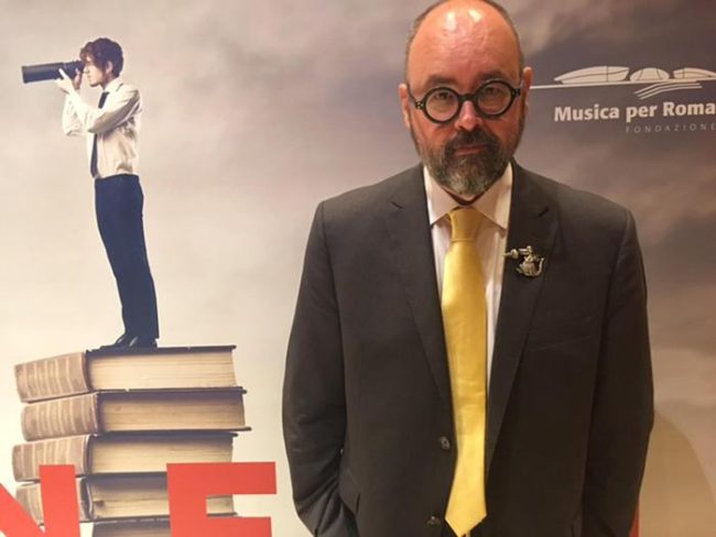 Lutto nel mondo della cultura: si è spento Carlos Ruiz Zafón