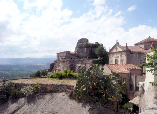 Alla scoperta dei borghi siciliani e della storia dell’isola: tappa a Castiglione di Sicilia