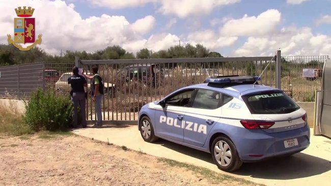 Trovate più di 500 bombole di gpl in discarica abusiva. Sequestrata vasta area: emissioni di gas pericolose