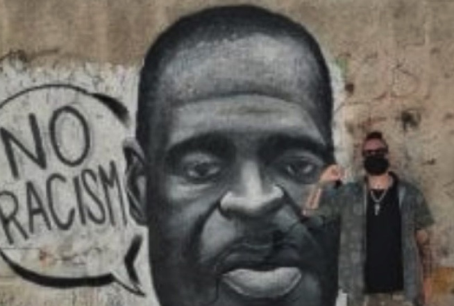 Il volto di George Floyd su un murale a Palermo: parte la protesta “No racism”