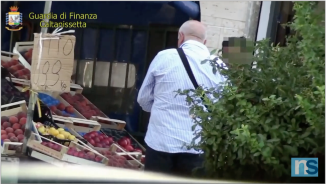 Operazione “Ghost”, in giro anziché lavorare: sospesi dal servizio 10 funzionari pubblici regionali – VIDEO