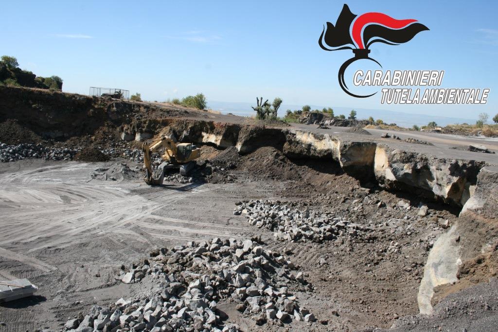 Escavazioni abusive di basalto lavico nel Parco dell’Etna: sequestro attività e 4 denunce