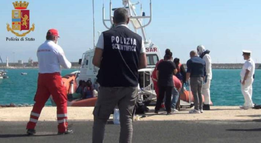 Schiaffi a due migranti nell’Agrigentino: aperto secondo fascicolo per violenza privata