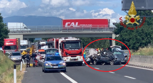 Tragedia sulla A1, arrestato il padre delle due bimbe morte: alcoltest negativo, lunedì l’interrogatorio