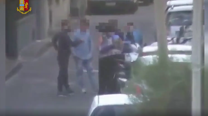 Catania, disarticolato il clan “Cappello-Bonaccorsi”: numerosi arresti, coinvolti anche figli e mogli dei boss – VIDEO