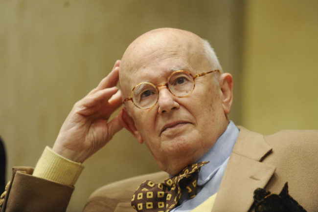 Giornalismo in lutto, morto Roberto Gervaso. Assessore Samonà: “Un uomo di cultura e di penna che amava la Sicilia”