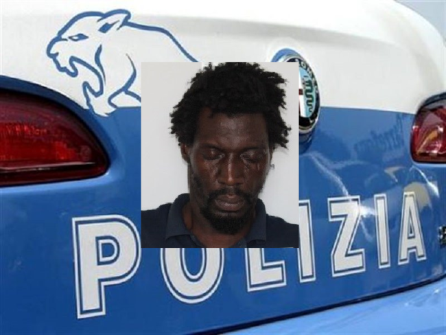 Paura a San Berillo, pregiudicato gambiano aggredisce catanese per portargli via il cellulare: arrestato