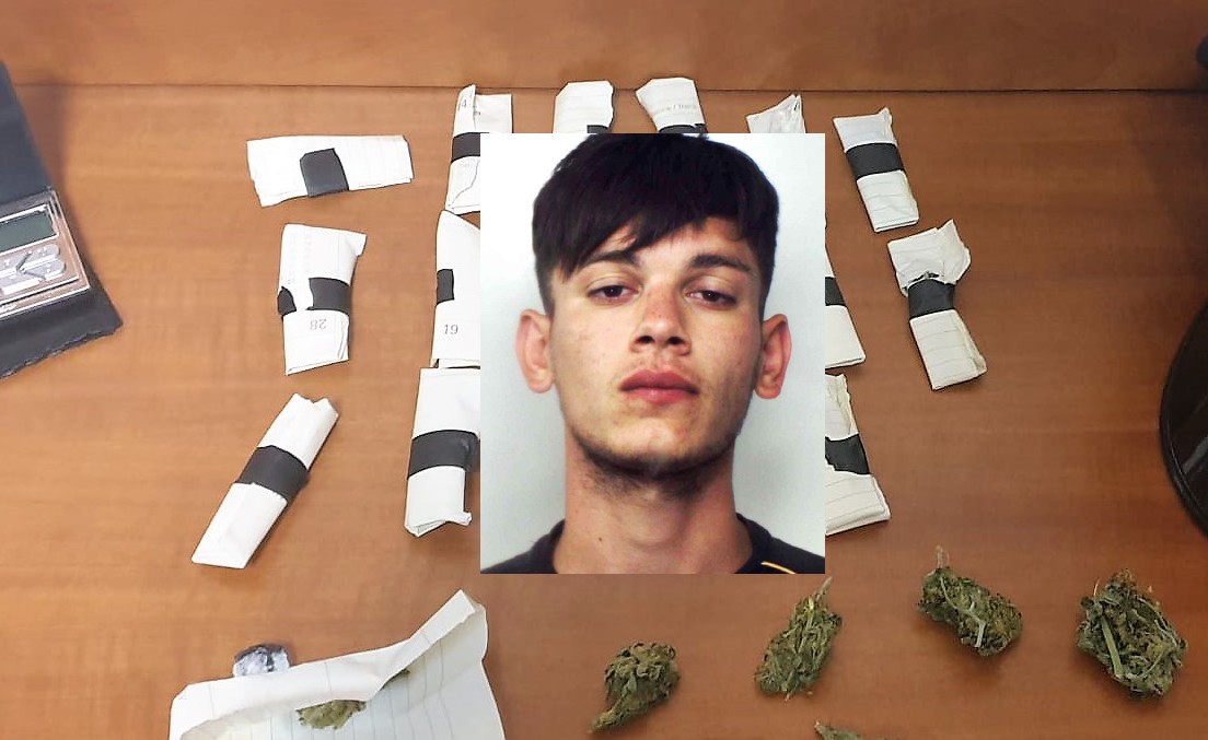 Blitz in casa, marijuana confezionata al minuto per i clienti: arrestato il catanese Giovanni Caruso