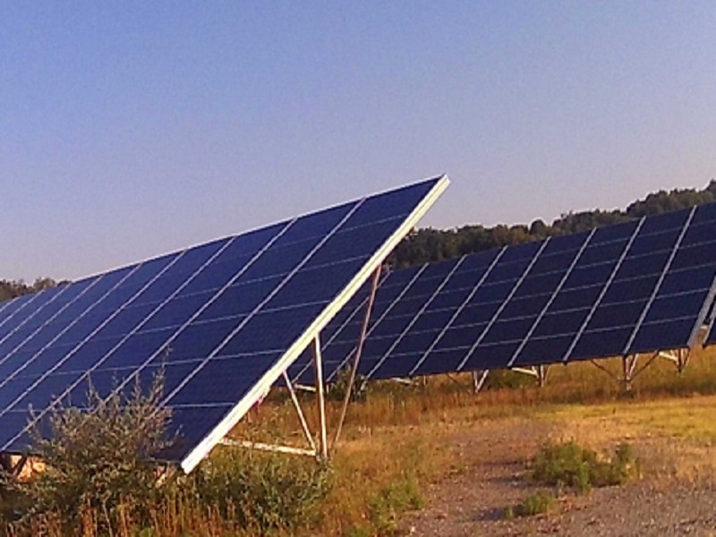 Impianto fotovoltaico tra Siracusa e Canicattini Bagni: tra l’opposizione dei sindaci e chi investe