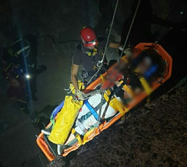 Paura al lungomare di Catania, giovane scivola sulla scogliera: 26enne al Cannizzaro