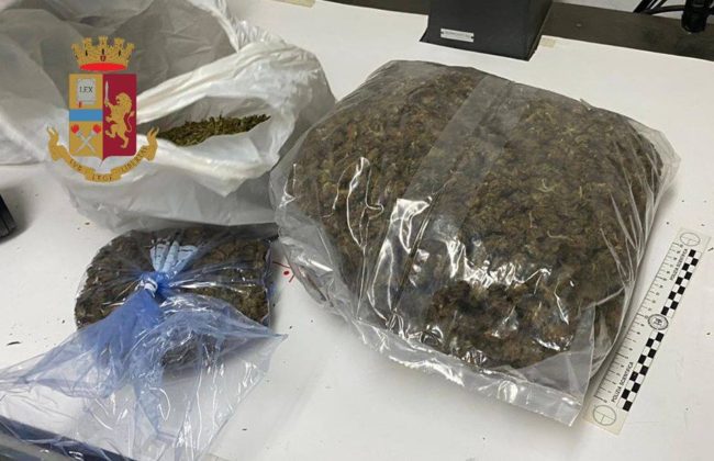 Perquisizione in casa, marijuana e materiale per le dosi: ai domiciliari Michelangelo Mammano