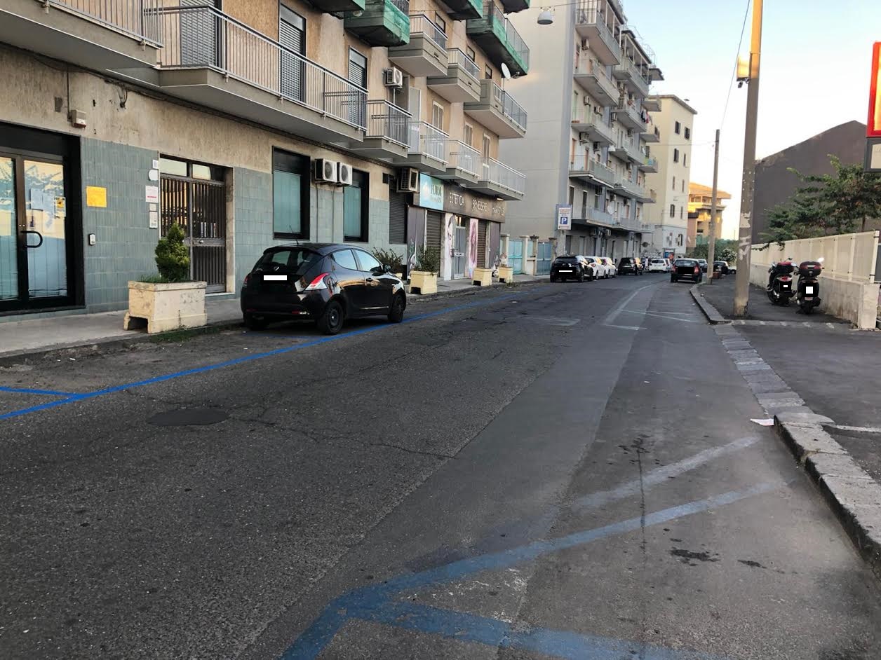 Catania e le strisce blu, Cardello: “Basta stalli a pagamento nel II municipio”