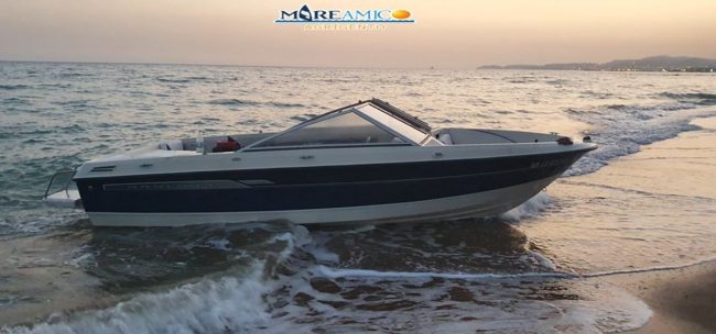 Sbarco fantasma “di lusso” ad Agrigento, migranti su un motoscafo fanno perdere le loro tracce – FOTO e VIDEO