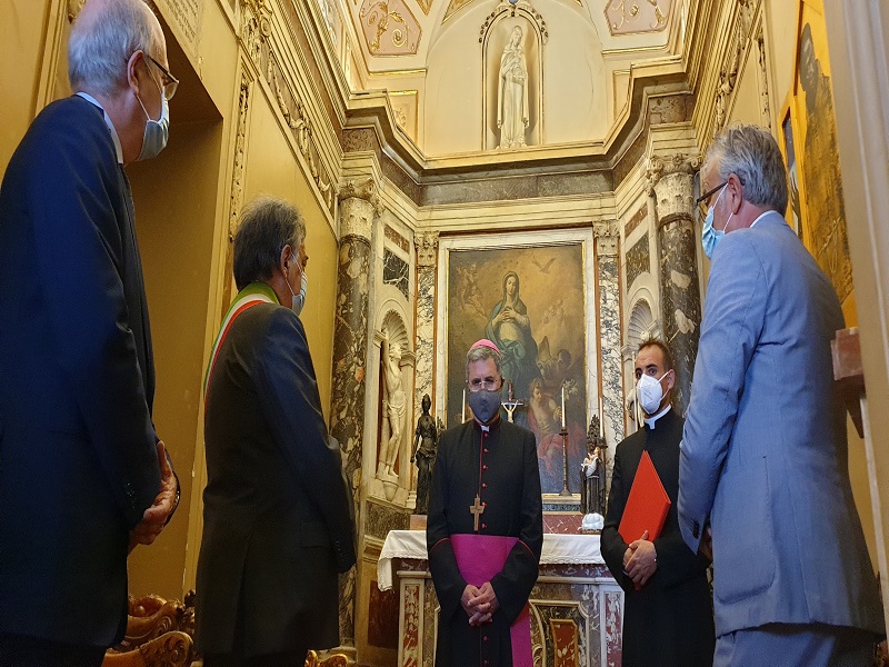 A Palermo affidamento della città a Santa Rosalia e omaggio floreale alla Santuzza