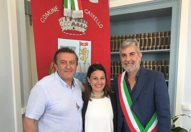 Aci Castello, l’assessore Valentina Zangara presenta le dimissioni. Sindaco Scandurra: “Siamo grati per un lavoro svolto in un anno non facile”