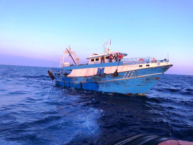 Sbarco di migranti a Siracusa: dopo l’arresto del 23enne egiziano, sequestrata l’imbarcazione