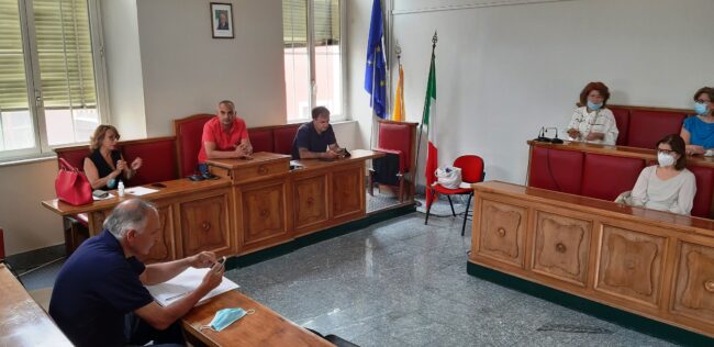 Scuola, a settembre si torna in classe col distanziamento. Calanna: “Impegno e sacrificio sono più forti dell’emergenza”