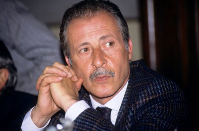 Palermo, fiaccolata in memoria della Strage di via D’Amelio. Le associazioni manifestano contro la mafia