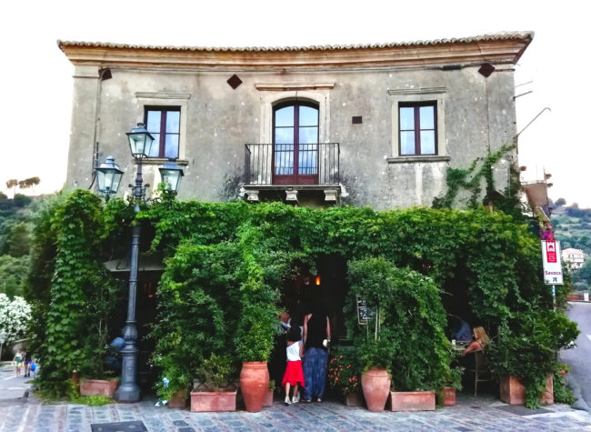 Savoca Bar vitelli - Palazzo trimarchi