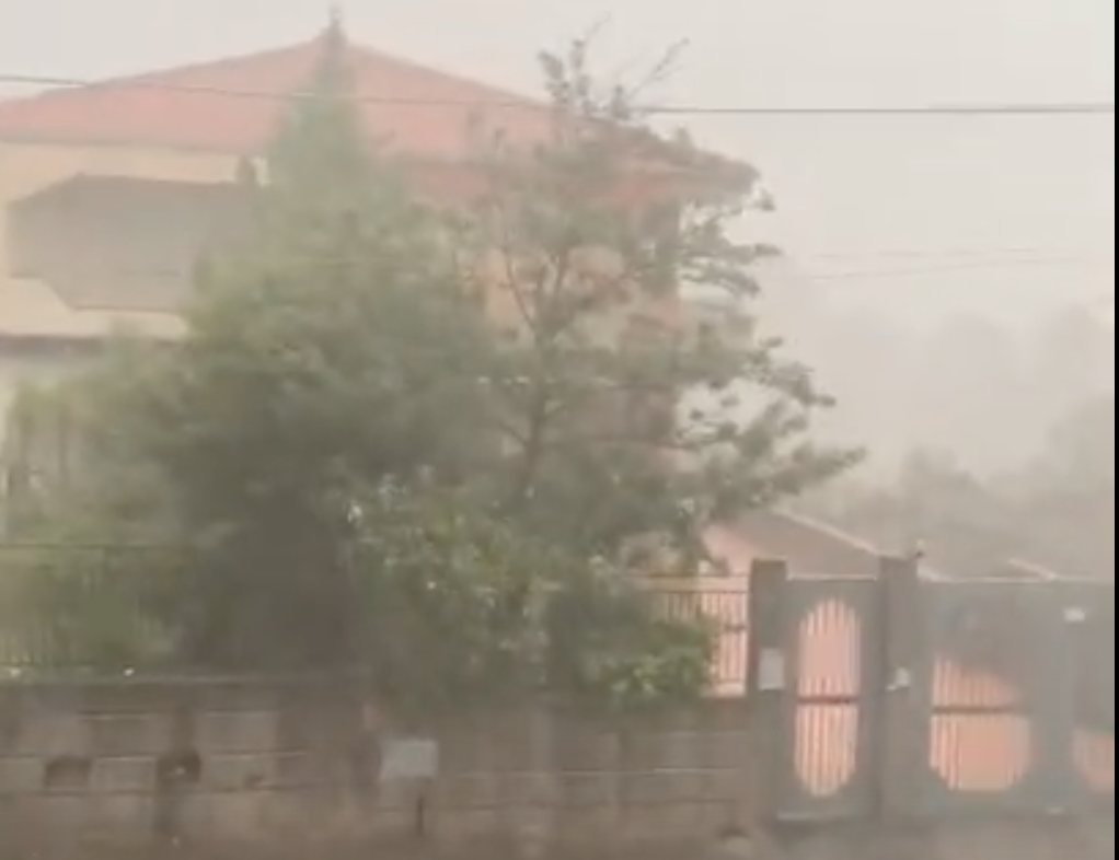 Tempesta si abbatte su Catania e provincia: bomba d’acqua e disagi – FOTO e VIDEO Tempesta si abbatte su Catania e provincia: bomba d’acqua e disagi – FOTO e VIDEO