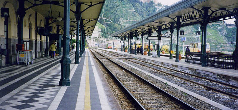 Sicilia, il governatore Musumeci smentisce l’aumento dei biglietti ferroviari