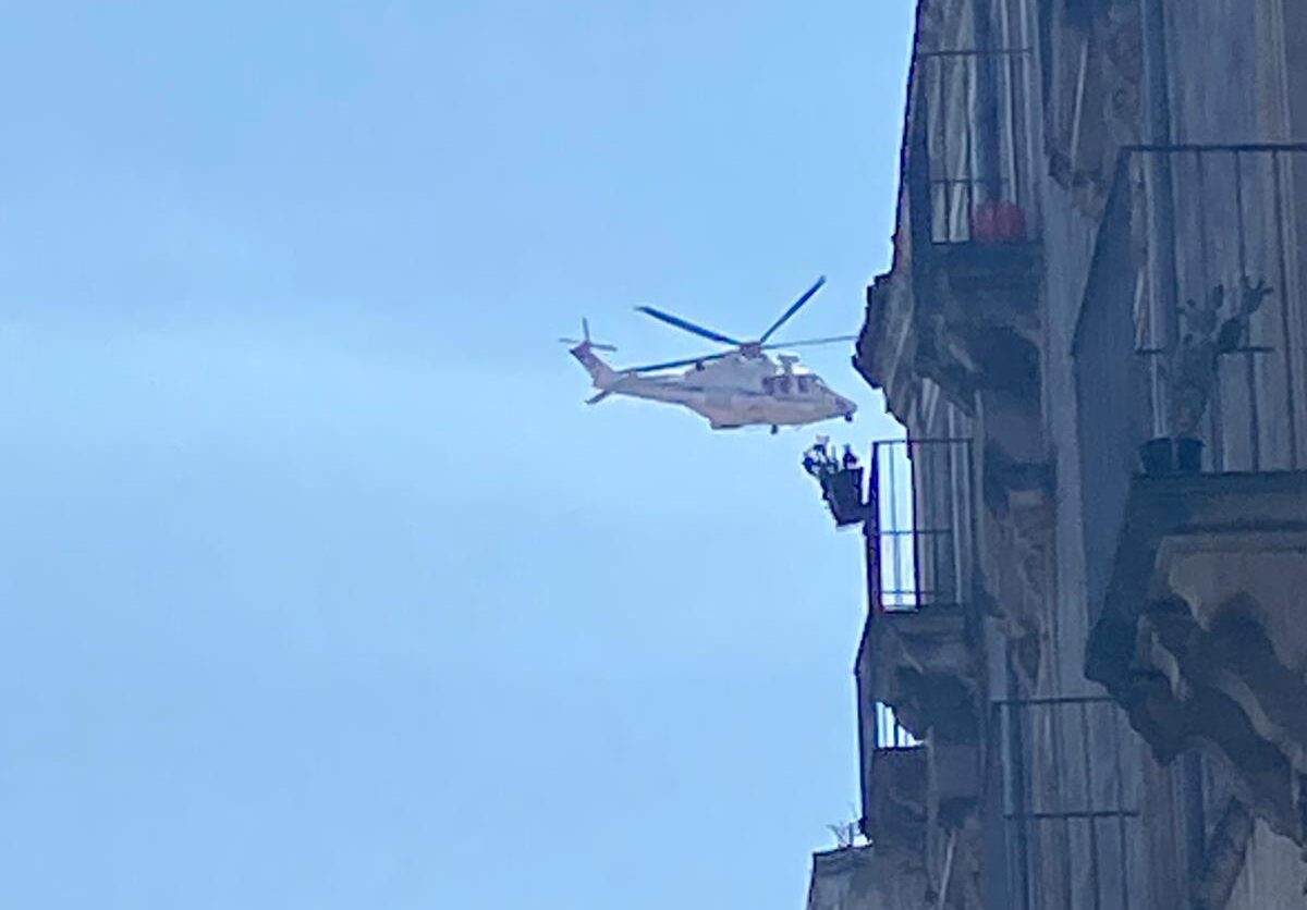 San Berillo sotto assedio, blitz in corso: Volanti cinturano il “cuore” di Catania – FOTO e VIDEO