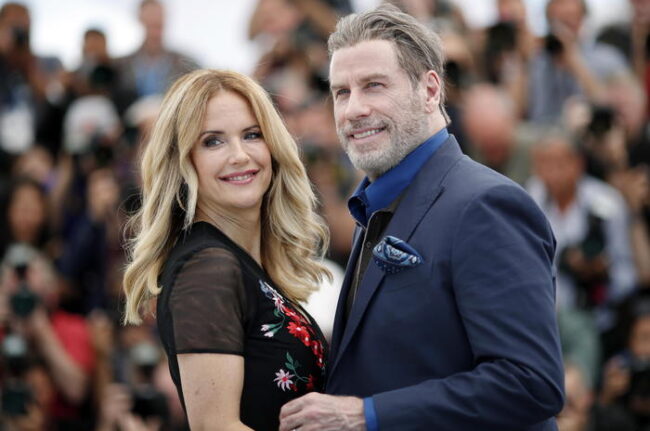 Si è spenta a 57 anni Kelly Preston, moglie di John Travolta. “Ha perso la sua battaglia contro il cancro”