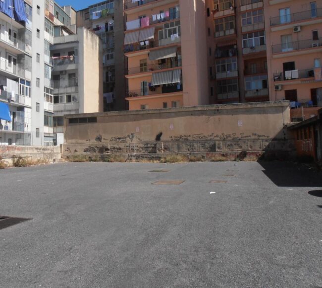 Catania, degrado nel parcheggio Santa Maria della Catena. Parisi: “Urge soluzione”