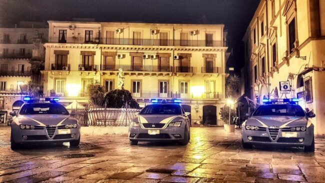 Arrestati due gambiani per una violenta rapina: dopo quella ne avevano messa a segno un’altra in via Garibaldi